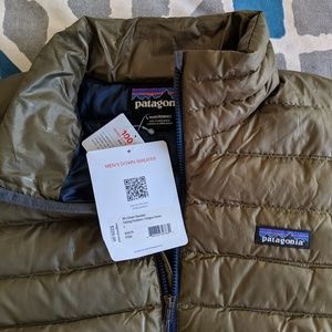patagonia down sweater cargo green